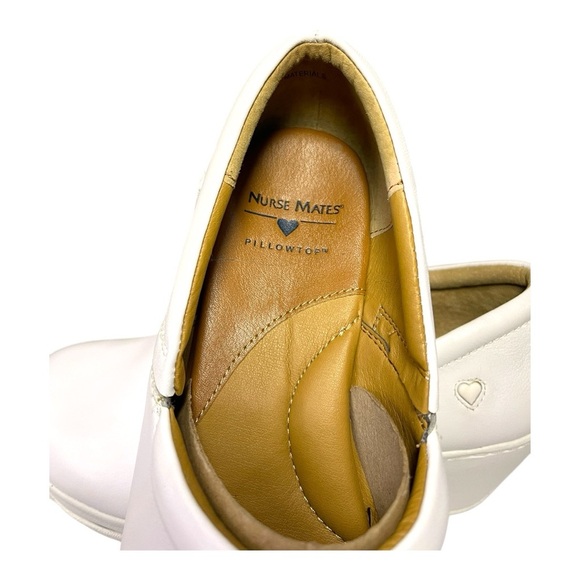 Nurse Mates Bryar White Leather Slip-On Shoes - Size 9.5W - Picture 6 of 8